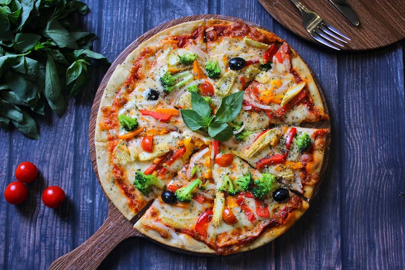 Classic Ranch Pizza with fresh toppings